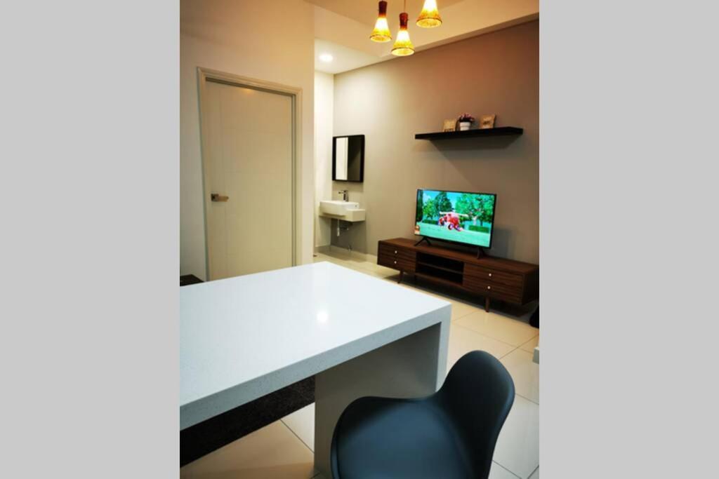 Happyhome @ Arte Mont Kiara Kuala Lumpur Hartamas Damansara Buitenkant foto